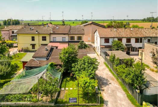 Blu Group Immobiliare - Carpi (MO) - Porzione di Casa - Immobile in vendita - Novi di Modena MO